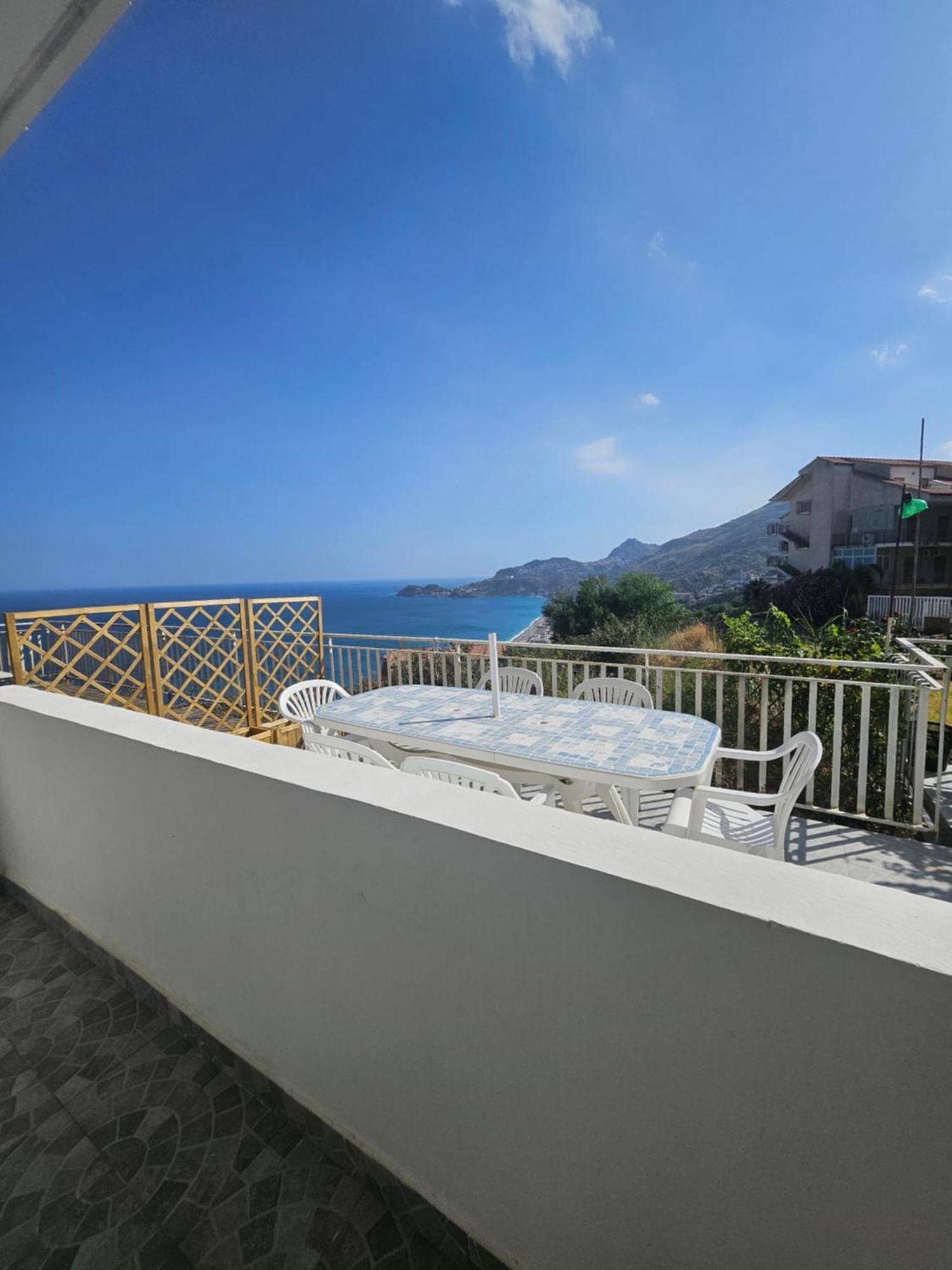 Nuova Casa Giulia Apartment Летояни Екстериор снимка